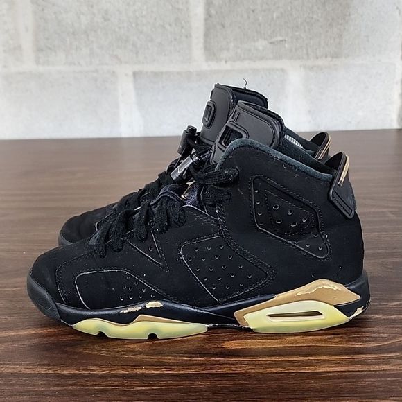 Jordan Other - Air Jordan 6 Retro DMP GS "Defining Moment" Size 4 Youth Black And Gold